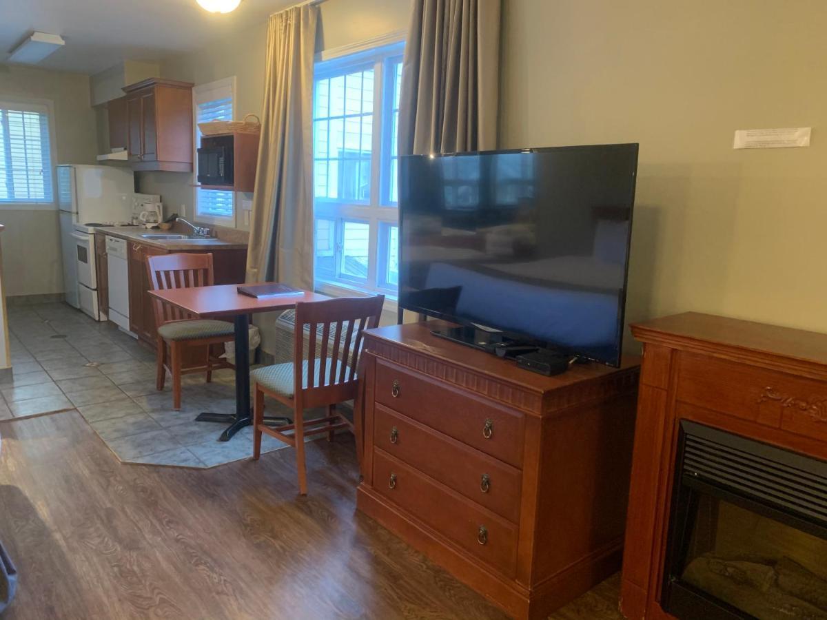 Hotel And Suites Les Laurentides Saint-Sauveur-des-Monts Eksteriør bilde
