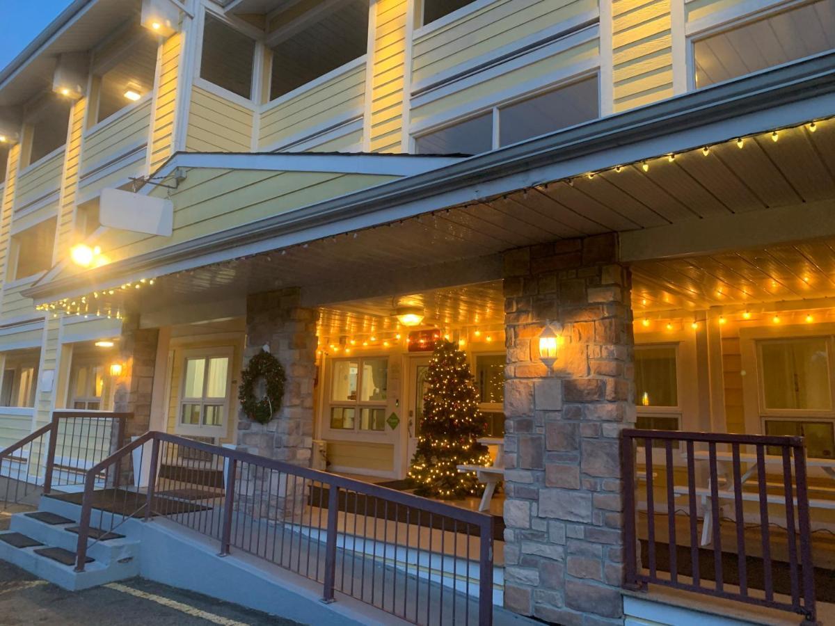 Hotel And Suites Les Laurentides Saint-Sauveur-des-Monts Eksteriør bilde