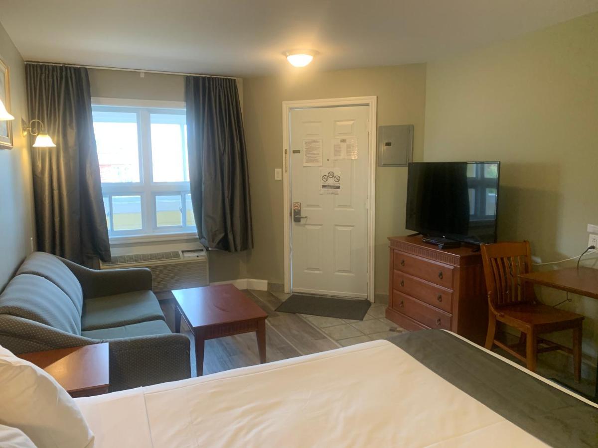 Hotel And Suites Les Laurentides Saint-Sauveur-des-Monts Eksteriør bilde