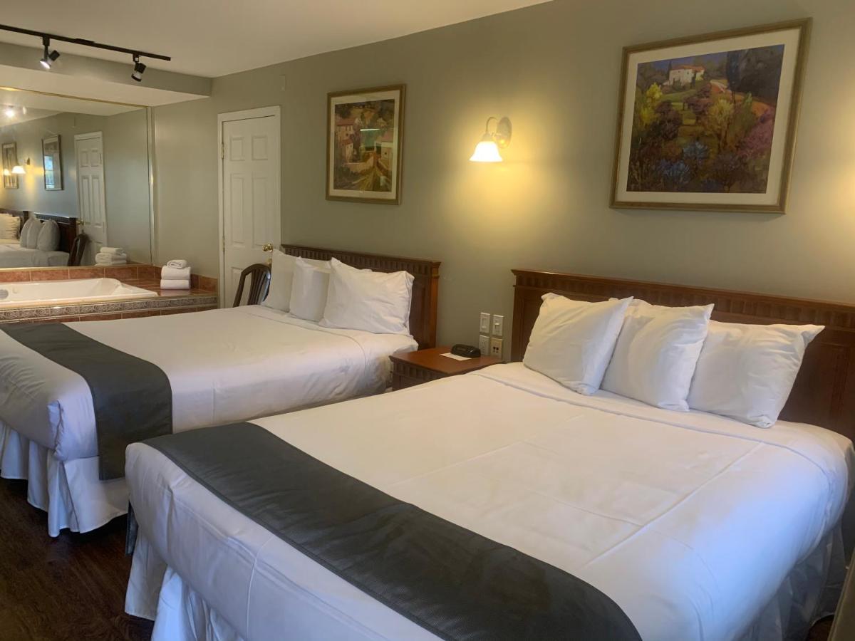 Hotel And Suites Les Laurentides Saint-Sauveur-des-Monts Eksteriør bilde
