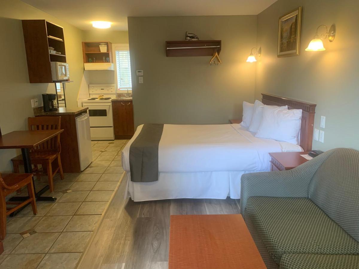 Hotel And Suites Les Laurentides Saint-Sauveur-des-Monts Eksteriør bilde
