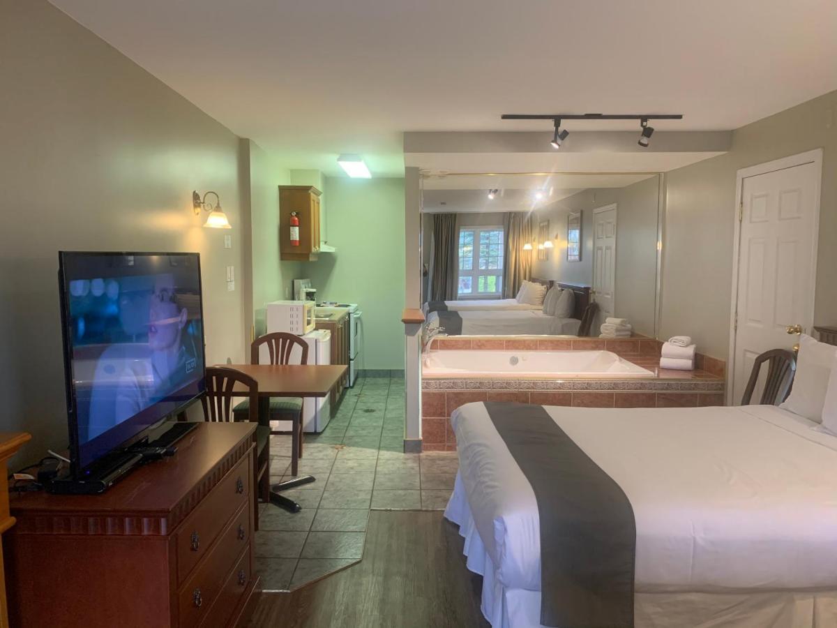 Hotel And Suites Les Laurentides Saint-Sauveur-des-Monts Eksteriør bilde