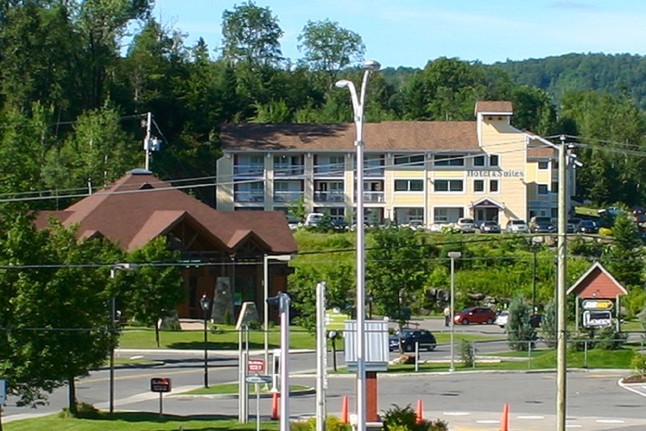 Hotel And Suites Les Laurentides Saint-Sauveur-des-Monts Eksteriør bilde